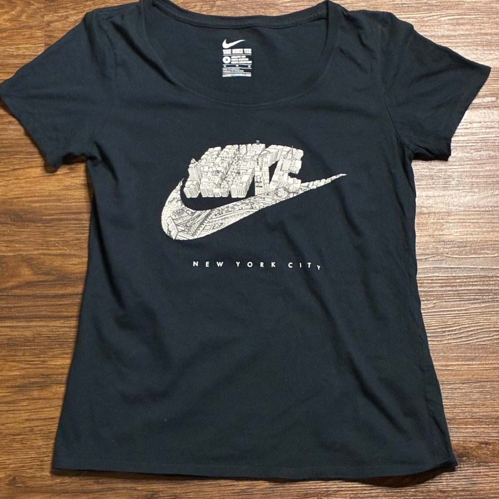 Nike New York City T Shirt Limited Edition Medium Black V3